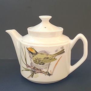 Vintage Enesco Teapot 🫖